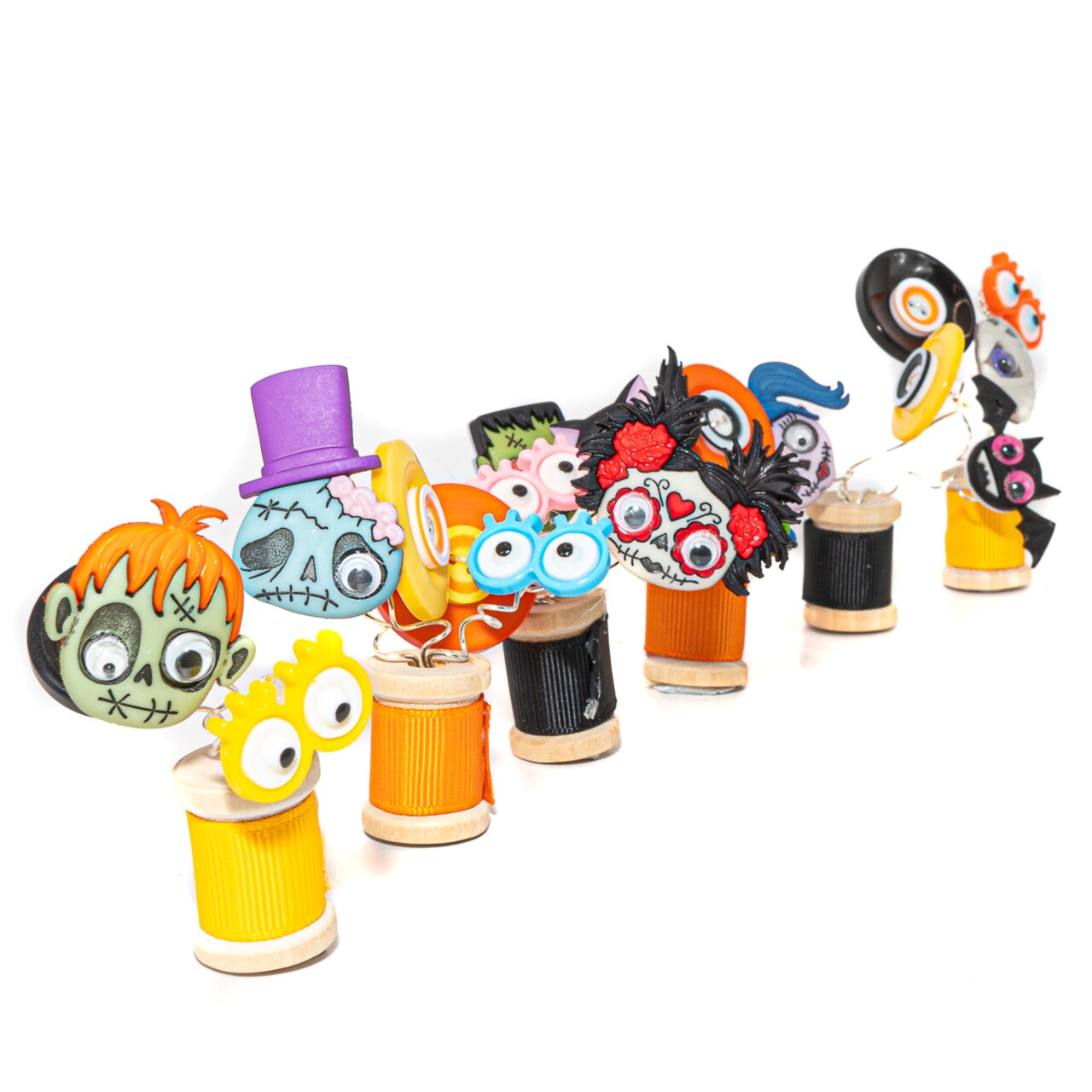 Dress It Up Buttons Spool of Spooks Halloween Button Bouquet Kit